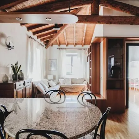 Apartmán La Corte Di Costantino-downtown Como